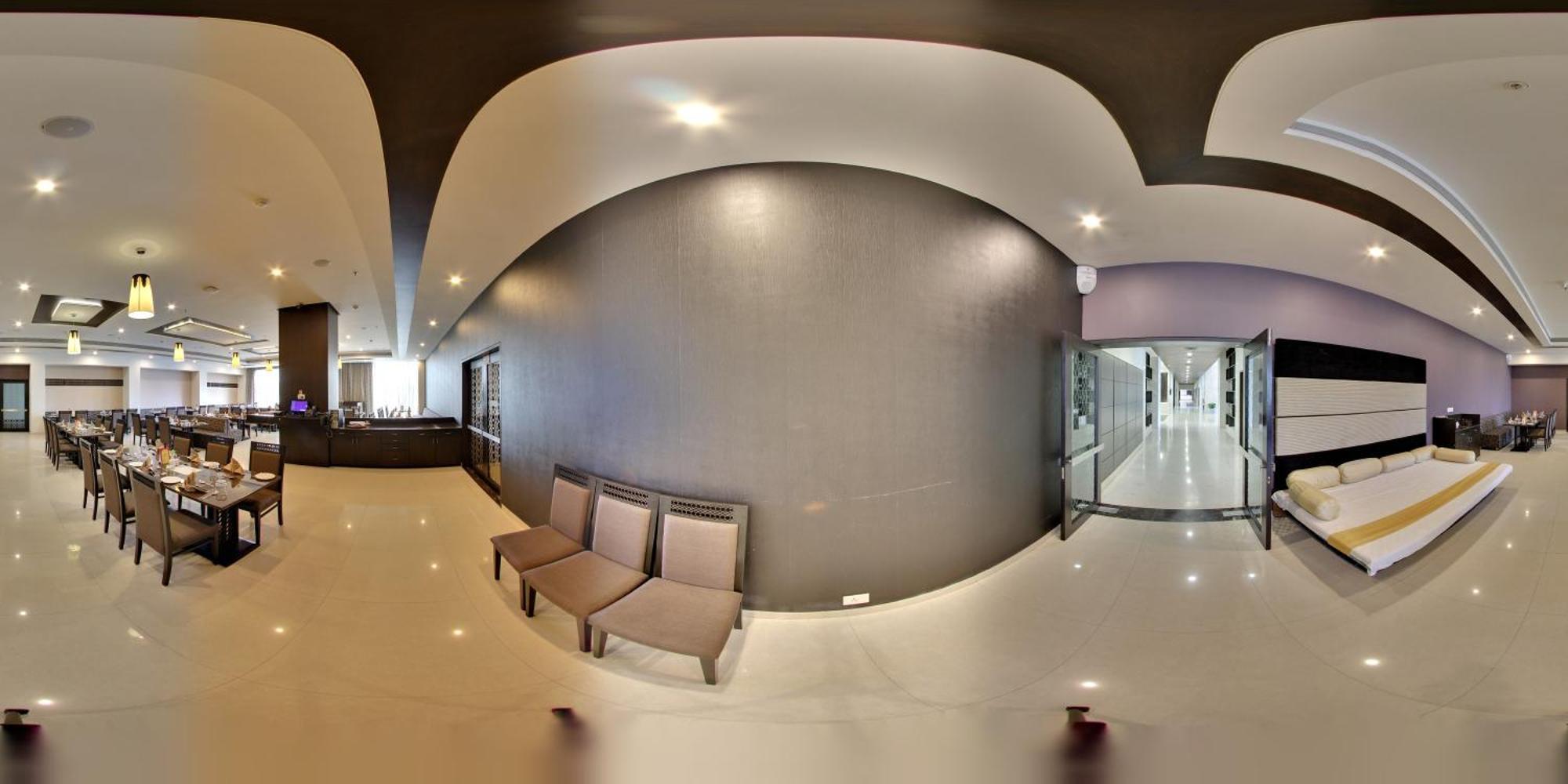 Narayani Heights, Ahmedabad Hotell Exteriör bild