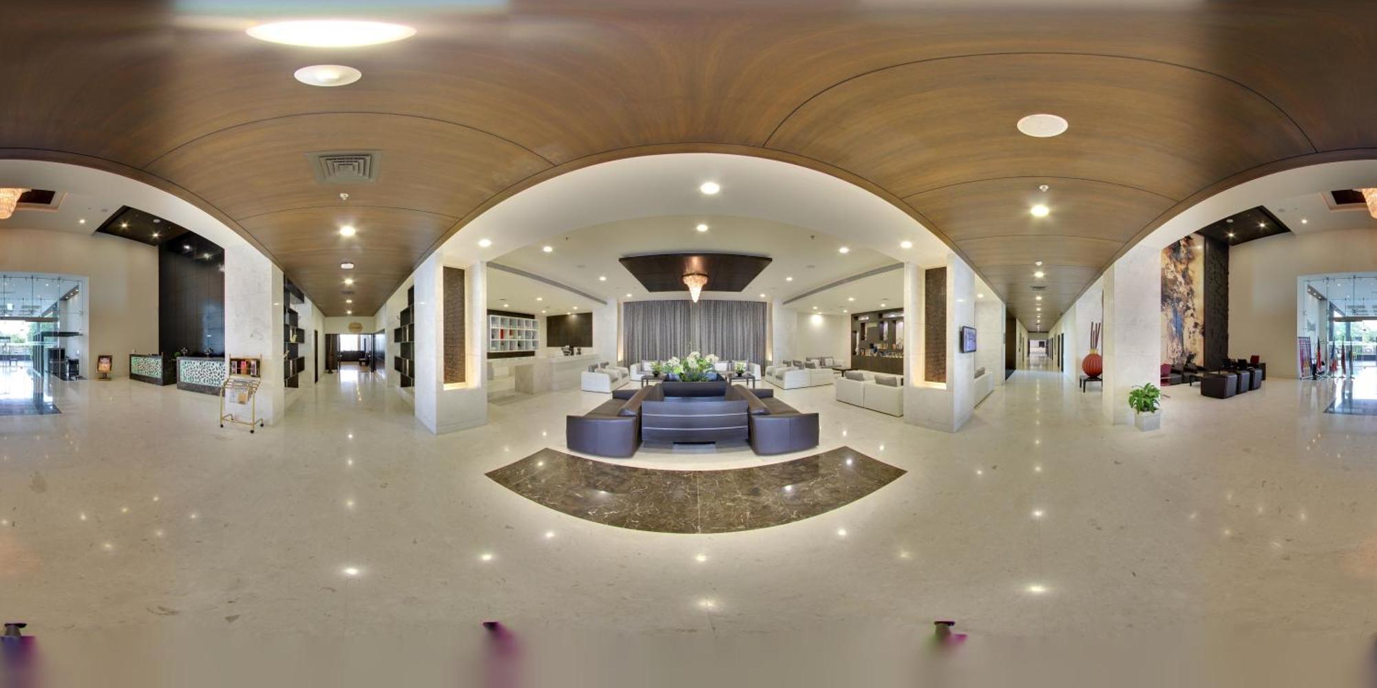 Narayani Heights, Ahmedabad Hotell Exteriör bild