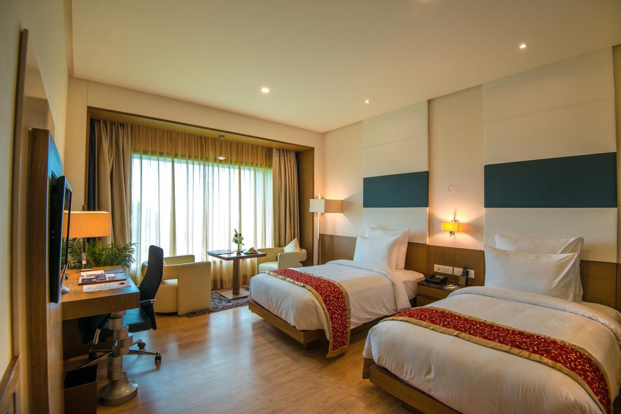 Narayani Heights, Ahmedabad Hotell Exteriör bild
