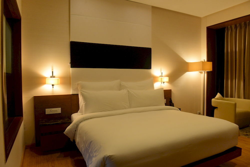 Narayani Heights, Ahmedabad Hotell Exteriör bild